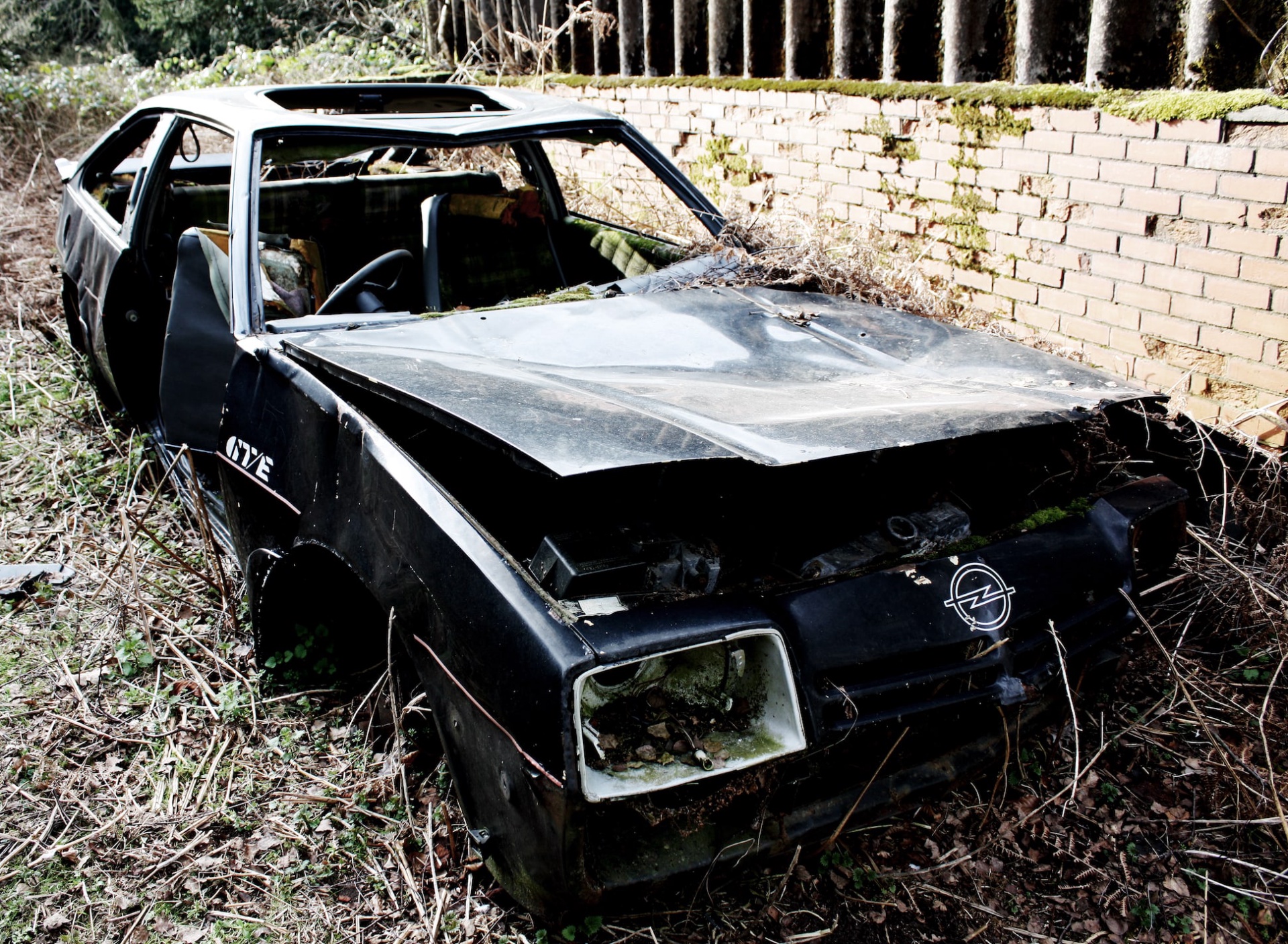abandoned opel manta gte 3316376625 o